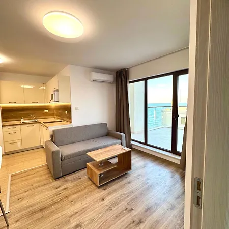 Aparthotel Cabacum Pleasure Beachfront