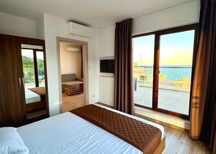 Cabacum Pleasure Beachfront Aparthotel 3*